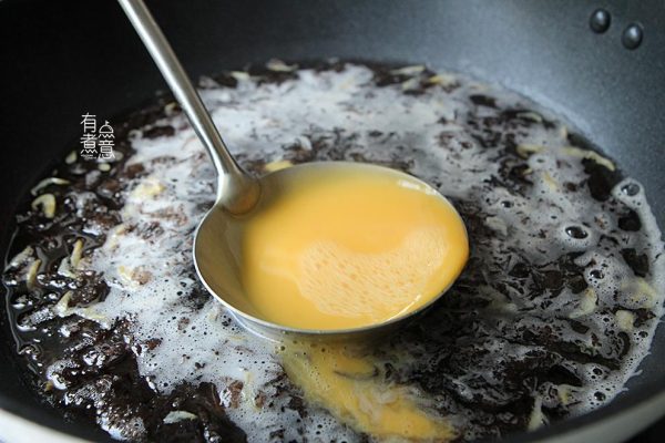 鸡蛋紫菜蛋花汤的功效与作用（紫菜蛋花汤的营养素）