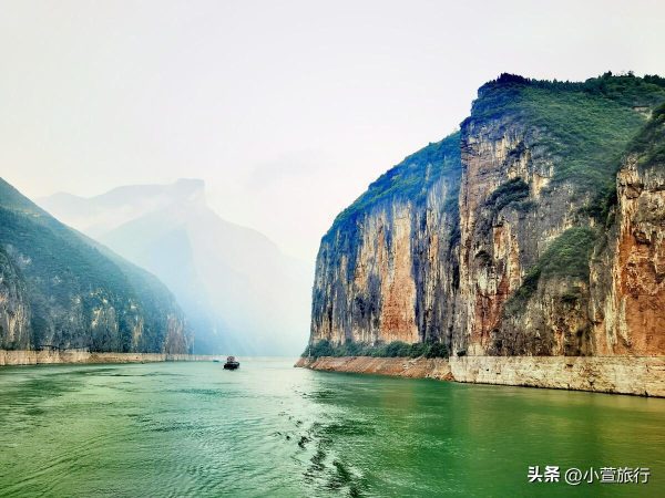 去三峡旅游，坐长江探索号游轮，每人的价格是多少？行程一览